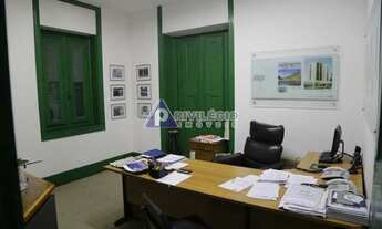 Imagem 6: Casa comercial com 8 salas e varanda em Botafogo