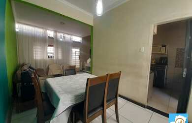 Imagem 7: Casa geminada com três quartos, uma vaga de garagem no bairro Liberdade