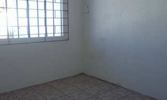 Imagem 3: Casa Residencial com 2 quartos para alugar por R$ 800.00, 49.70 m2 - LINDOIA - CURITIBA/PR