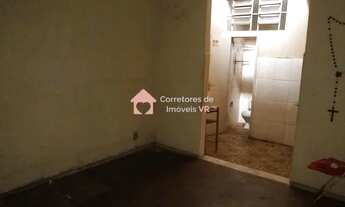 Imagem 2: Casa para venda possui 120 metros quadrados com 4 quartos em Jardim Ponte Alta - Volta Red