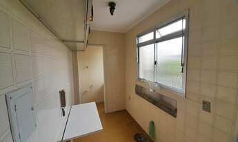 Imagem 4: Apartamento no Bairro Vila Ipiranga com 40 m², 1 dormitório, sala de estar, cozinha, banhe