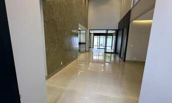 Imagem 3: Sobrado Alto Padrão de 3 Suítes em Condomínio