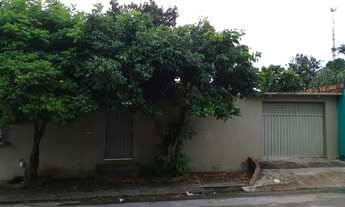 Imagem: Casa de esquina com ponto comercial