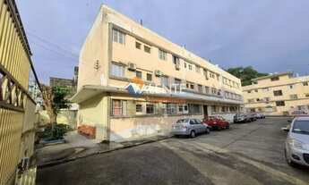 Imagem 7: Sala Living no Centro de São Vicente com 30m² reformada para locação por R$1.200,00!