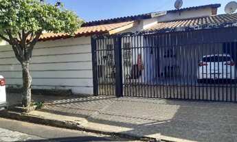 Imagem: Casa ampla, aceita troca por casa menor