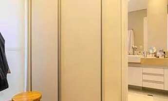 Imagem 2: Apartamento mobiliado, em andar alto, com linda vista!!! 138 m² com 3 suítes, com Ar Condi