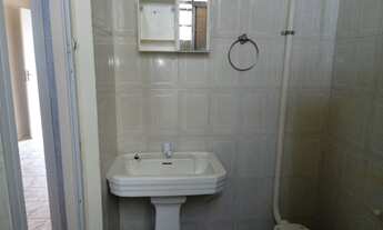 Imagem 4: Casa de vila próxima Alameda. Sala, 2 quartos, banheiro, cozinha área/serviço externa