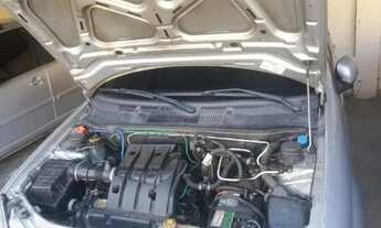 Imagem 4: Vendo ou troco Siena El 1.0 2014 completo com GNV 10 M com 111,000 km