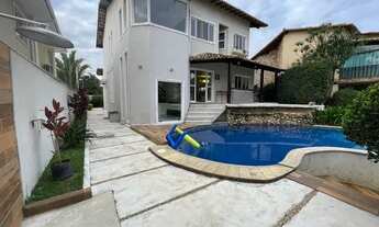 Imagem 6: Casa de condomínio para venda possui 600 metros quadrados com 5 quartos