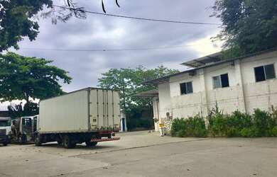 Imagem 2: Galpão/Depósito/Armazém para aluguel possui 2000 metros quadrados em Maré - Rio de Janeiro