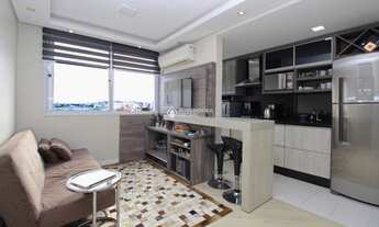 Imagem 2: PORTO ALEGRE - Apartamento Padrão - Camaquã