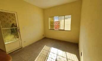 Imagem 2: Casa para venda tem 180 metros quadrados com 3 quartos