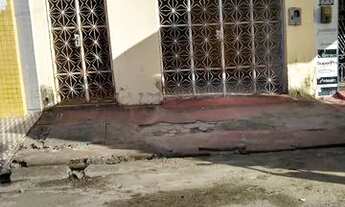 Imagem 2: VD Casa no Centro de Aracaju próximo ao Ceasa .tel . */