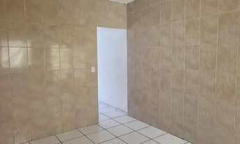 Imagem 2: Sobrado Individual<br><br>Excelente casa com ótima localização