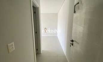 Imagem 2: Apartamento para venda possui 79 metros quadrados com 2 quartos em Coqueiros - Florianópol