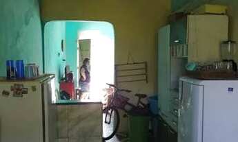 Imagem 2: Casa para venda possui 130 metros quadrados com 2 quartos em Águas Lindas - Belém - Pará