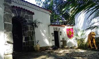 Imagem: Mansão à Beira-Mar com Sete Quartos