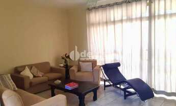 Imagem 4: Casa Residencial disponível para venda e locação no bairro Martins em Uberlândia-MG