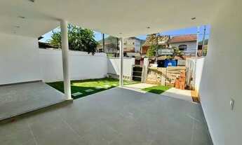 Imagem 7: Casa com 3 Quartos, 3 Banheiros e quintal à venda oportunidade