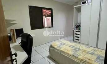 Imagem 4: Casa disponível para locação no bairro Cidade Jardim em Uberlândia-MG