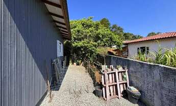 Imagem 2: Casa de Madeira à Venda em Paulo Lopes/SC Bairro Morro do Freitas