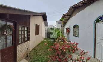 Imagem 2: Casa com 6 dormitórios à venda no Rio Tavares