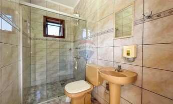 Imagem 6: Aluga-se casa térrea, com 4 suítes, ar condicionado, e piscina - Condomínio Vista Alegre S