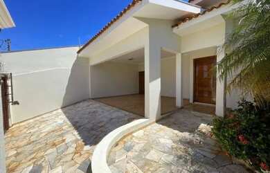 Imagem 2: CASA COM PISCINA - JD. OURO VERDE