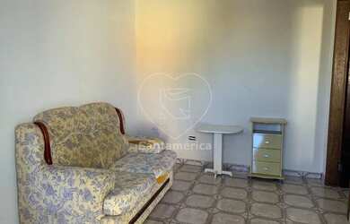 Imagem 6: Casa à venda na Região Norte de Londrina com 1 quarto e 3 vagas de garagem