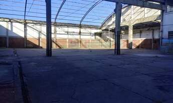 Imagem 3: Prédio Comercial com galpão para alugar em Bonsucesso