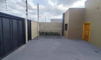 Imagem: Casa nova com 02 dormitórios sendo 01 com