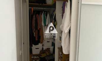 Imagem 14: Rua Maria Angélica, original 3 quartos, convertido em 2 quartos e 1 escritório conectado a