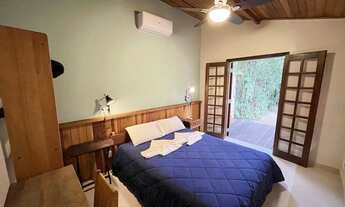 Imagem 6: Casa Térrea a 40m da praia de Camburi. Com 5 suítes e piscina. Locação por temporada somen