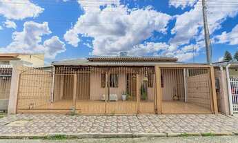 Imagem: Ampla casa com 4 dormitórios sendo 1 suíte