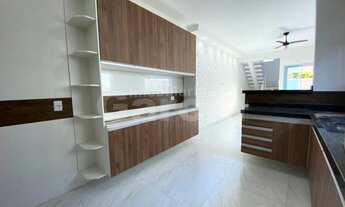 Imagem 3: Sobrado com piscina e 2 dormitórios sendo 1 suíte