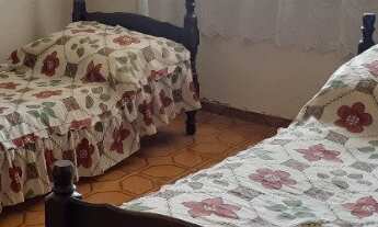 Imagem 2: Casa para venda com 170 metros quadrados com 3 quartos