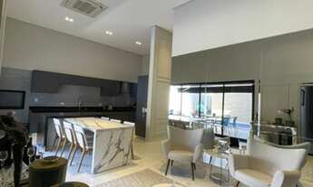 Imagem 2: Casa estilo neoclássico MOBILIADA no Golden Park com 3 suítes, ambientes climatizados e pi