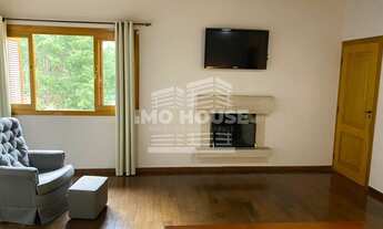 Imagem 7: Casa de condomínio para venda possui 556 metros quadrados com 4 quartos