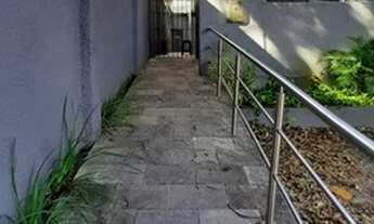 Imagem 2: NERI Casa comercial no Espinheiro