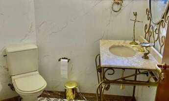 Imagem 7: Casa de condomínio sobrado para venda tem 365 metros quadrados com 4 quartos