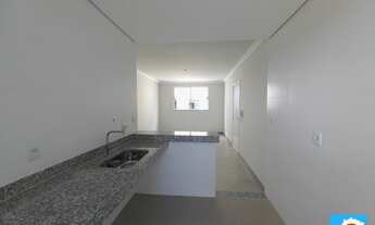 Imagem 6: Apartamento com três quartos, suíte e uma vaga de garagem no bairro Ana Lúcia