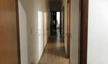 Imagem 3: Casa - Jacareí - Condomínio - Residencial Mirante do Vale - 5 Dormitórios - 340m²