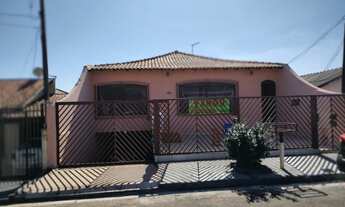 Imagem: Casa com Piscina no JD Indusville / Lindoia