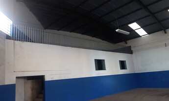 Imagem 2: Barracão 300m Galpão / depósito com 2 vagas na garagem