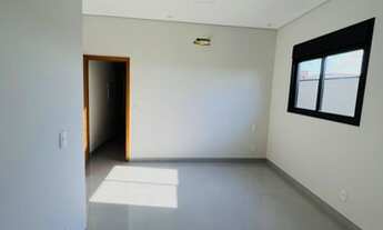 Imagem 2: Casa de condomínio térrea para venda tem 157 metros quadrados com 3 quartos