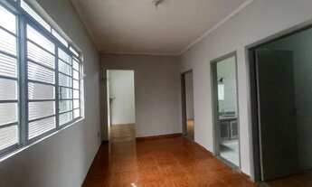 Imagem 2: CASA COMERCIAL CENTRO DE BAURU 3 QUARTOS 1 SALA 1 BANHEIRO