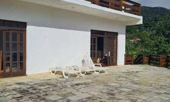 Imagem 7: Casa 4 quartos com varanda, salão com lareira, terraço, banheiro social, cozinha, área de