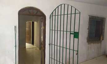 Imagem 2: Em feira Troco por casa em serrinha