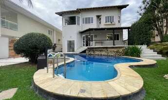 Imagem 4: Casa de condomínio para venda possui 600 metros quadrados com 5 quartos