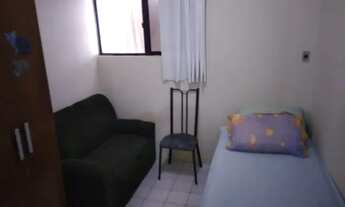 Imagem 2: Apartamento mobiliado em Boa Viagem com 80m2, 3 qts no 6º andar